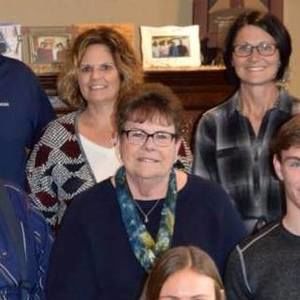 Meet your Posher, Helen